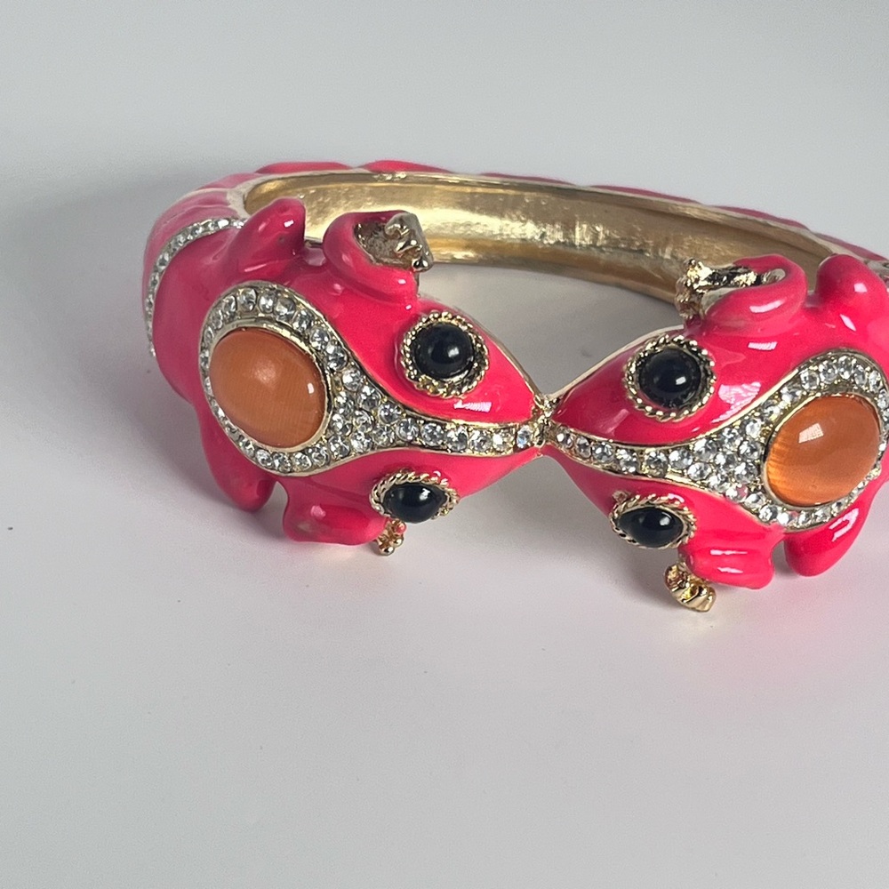 Vintage frog enamel cuff bracelet - Picture 3 of 3